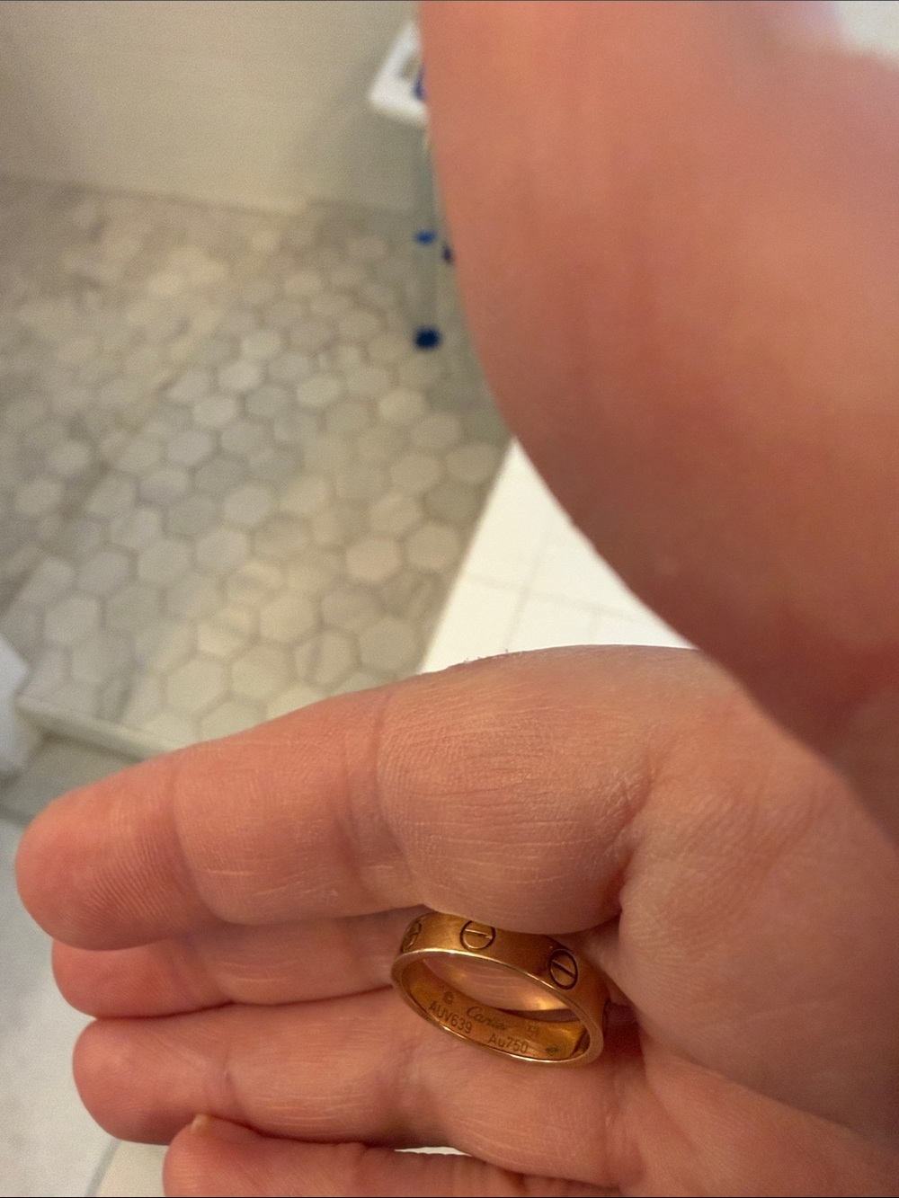 Cartier Gold Love Ring - Picture 4 of 6